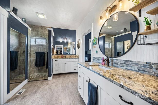 5886 Whispering Hills Dr, House other with 4 bedrooms, 3 bathrooms and 4 parking in Marsing ID | Image 26