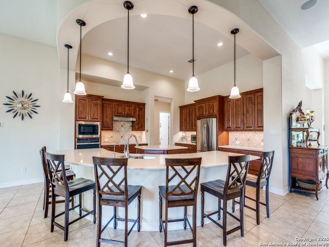 1556 Canyon Lake Dr, House other with 4 bedrooms, 4 bathrooms and null parking in Canyon Lake TX | Image 5