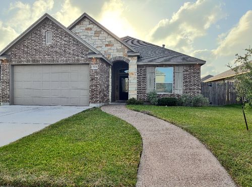 7505 Krypton Dr, Corpus Christi, TX, 78414-3140 | Card Image