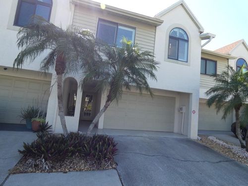 545 Walden Ct, DUNEDIN, FL, 34698-2547 | Card Image