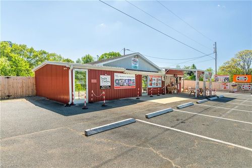 3532 N Old 52 Rd, Pinnacle, NC, 27043-8384 | Card Image