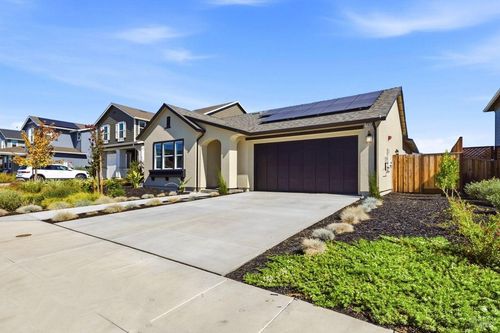 7320 Willowglen Dr, Rohnert Park, CA, 94928-4231 | Card Image