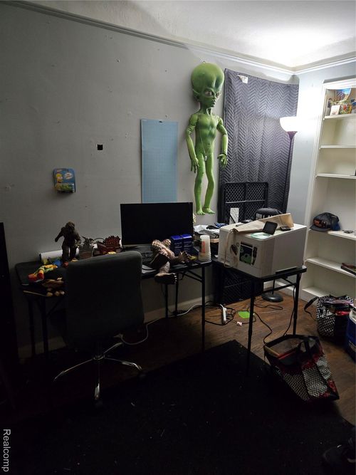 21767 Normandy Ave, Eastpointe, MI, 48021-2509 | Card Image