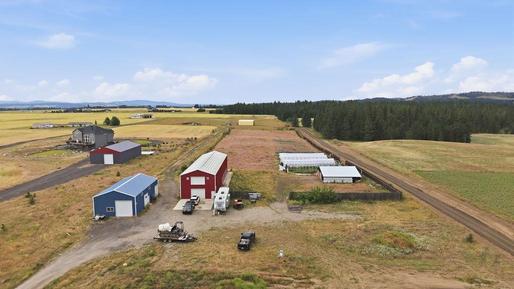Commercial Sale in Colbert