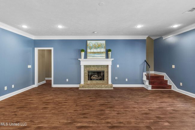 44-web-or-mls-211 Lake Terrace-35 | Image 20