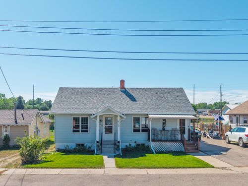 620 Lawrence St, Belle Fourche, SD, 57717-1810 | Card Image