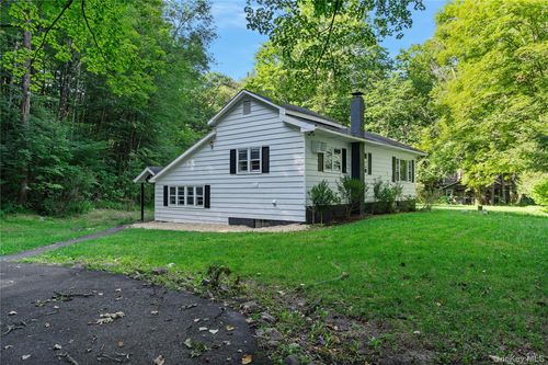 1320 Berme Rd, Kerhonkson, NY, 12446-2903 | Card Image