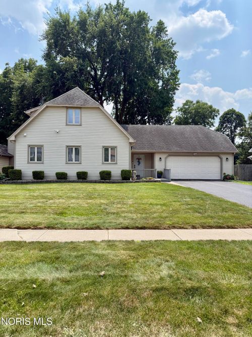 6501 Danny Ln, Maumee, OH, 43537-1218 | Card Image