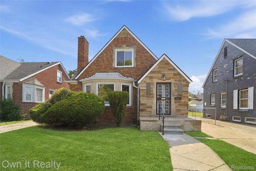 18428 Snowden St, Detroit, MI, 48235-1360 | Card Image