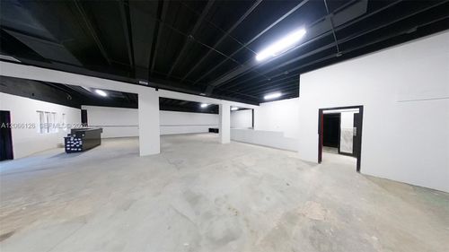4221-4221 N State Road 7, HOLLYWOOD, FL, 33021-1511 | Card Image
