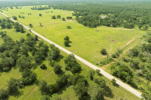 6750 Three Mile Rd, Flatonia, TX, 78941-5227 | Card Image