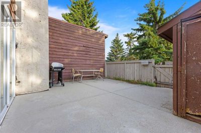 5404 10 Ave Se, Townhouse with 3 bedrooms, 1 bathrooms and 1 parking in Calgary AB | Image 3