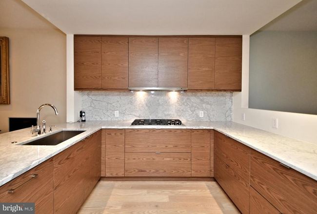 107 S Van Pelt St, Townhouse with 3 bedrooms, 4 bathrooms and null parking in PHILADELPHIA PA | Image 5