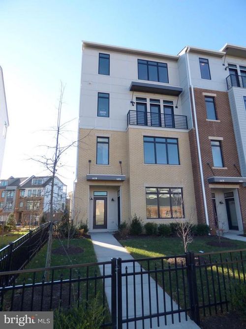 108-1428 Ribbon Limestone Ter Se, LEESBURG, VA, 20175-4734 | Card Image