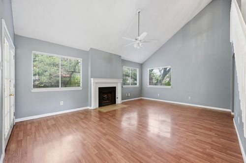 6300 Evangeline Trl, Austin, TX, 78727-6913 | Card Image