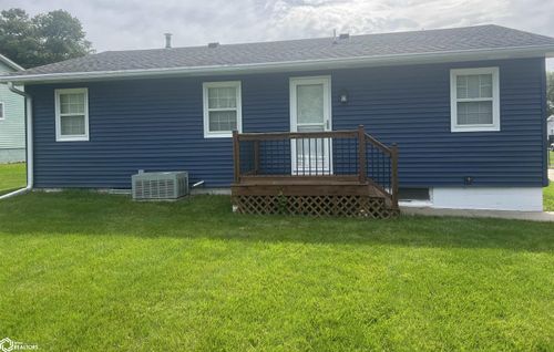 909 S 19th St, Clarinda, IA, 51632-2527 | Card Image