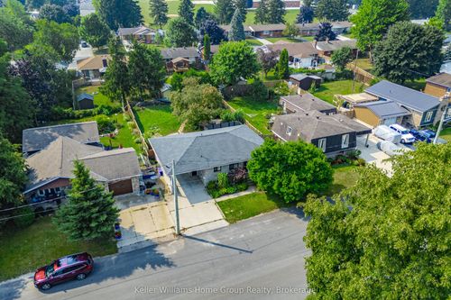 475 5th St, Hanover, ON, N4N3H3 | Card Image