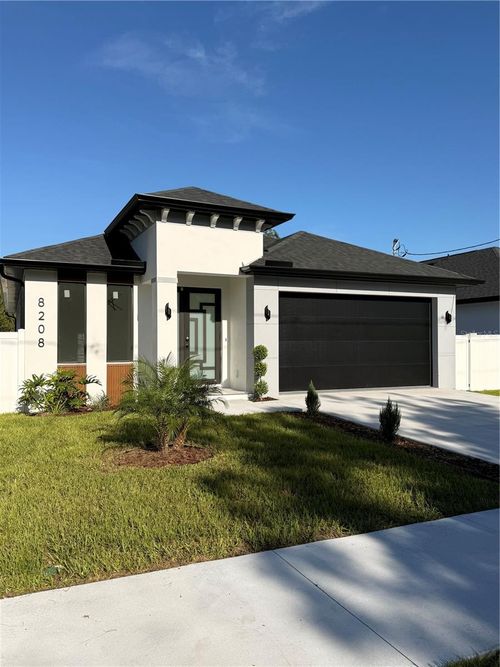 8208 N Elmer Street, Tampa, FL, 33604 | Card Image