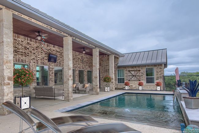 452 Wentworth, House other with 4 bedrooms, 4 bathrooms and null parking in Spring Branch TX | Image 36