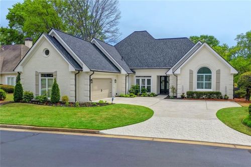 9260 Saint Georgen Cmn, Johns Creek, GA, 30097-6408 | Card Image