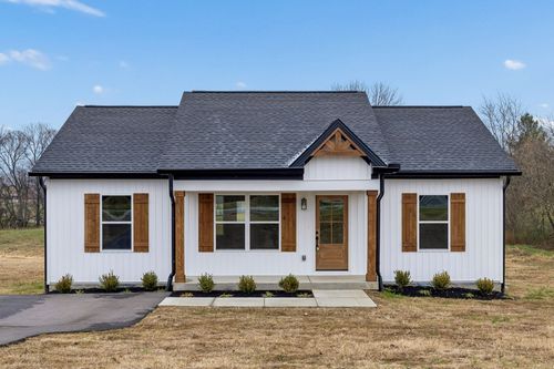1015 Landing Ln, Adams, TN, 37010-2006 | Card Image