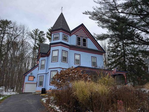 90 Bunker Hill St, Lancaster, NH, 03584-3533 | Card Image