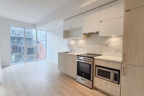 606-100 Queen St E, Toronto, ON, M5C0B5 | Card Image