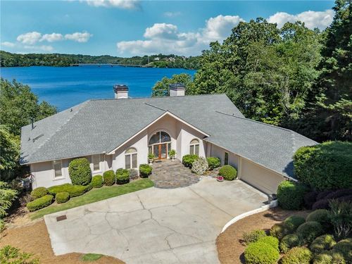 2917 Pointe Dr, Gainesville, GA, 30506-1765 | Card Image