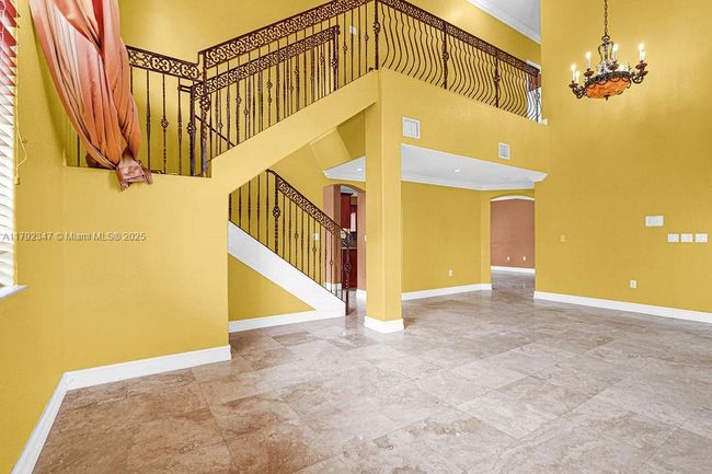 16732 Nw 89 Th Pl, House other with 4 bedrooms, 3 bathrooms and null parking in Miami Lakes FL | Image 15