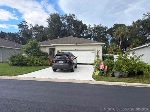 5250 Oakland Lake Cir, Fort Pierce, FL, 34951-7000 | Card Image