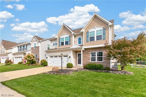 3191 Seneca Dr, Brunswick, OH, 44212-7012 | Card Image