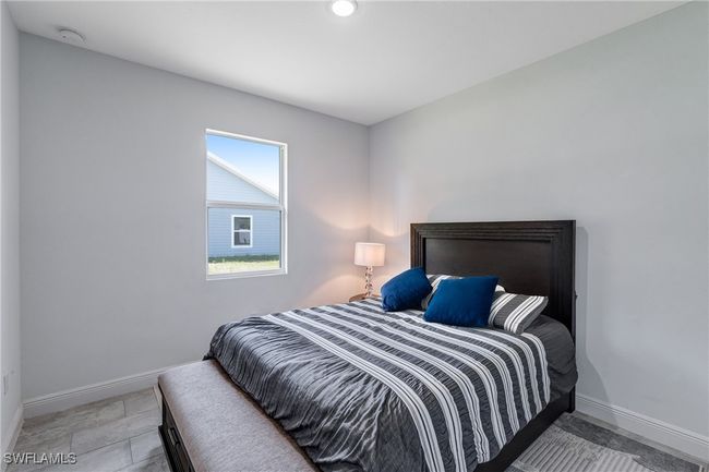 8006 Buttercup Cir, House other with 3 bedrooms, 3 bathrooms and null parking in LABELLE FL | Image 13
