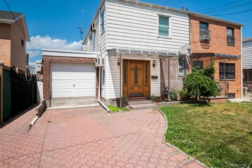 150-07 Reeves Ave, Flushing, NY, 11367-1223 | Card Image