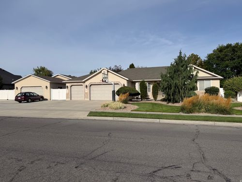 12548 S Harvest Spring Ln, Riverton, UT, 84096-6901 | Card Image