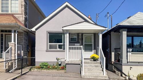 128 Northland Ave, Toronto, ON, M6N2E2 | Card Image