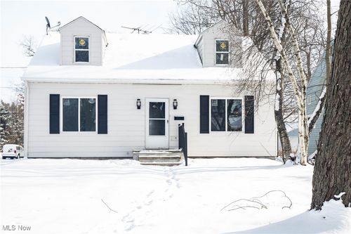 1093 Valdes Ave, Akron, OH, 44320-2659 | Card Image