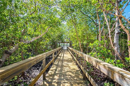 d4-337 Vintage Bay Dr, Marco Island, FL, 34145-6903 | Card Image