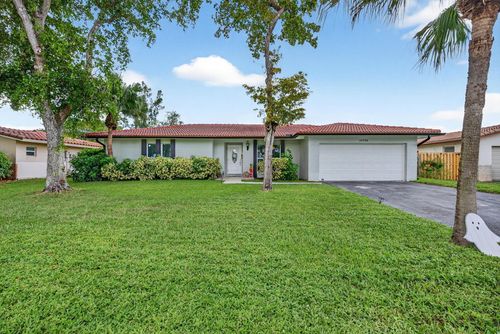 10775 Nw 40th St, Coral Springs, FL, 33065-2703 | Card Image