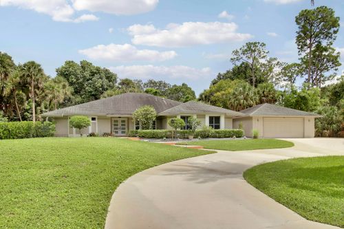 8552 Thousand Pines Cir, West Palm Beach, FL, 33411-1904 | Card Image