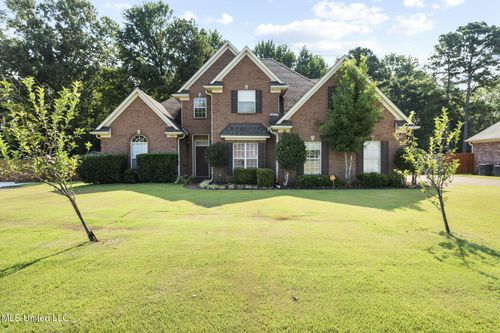 2210 Westwind Dr, Nesbit, MS, 38651-7327 | Card Image