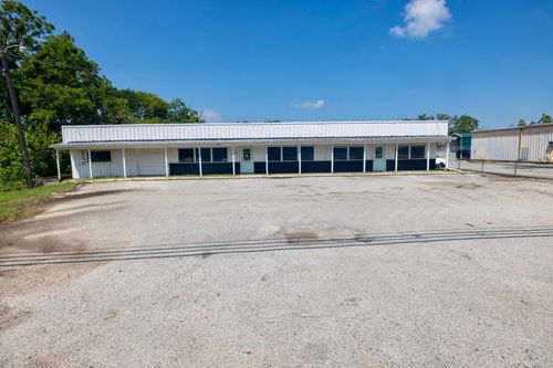 1605 N Center St, Bonham, TX, 75418-3021 | Card Image