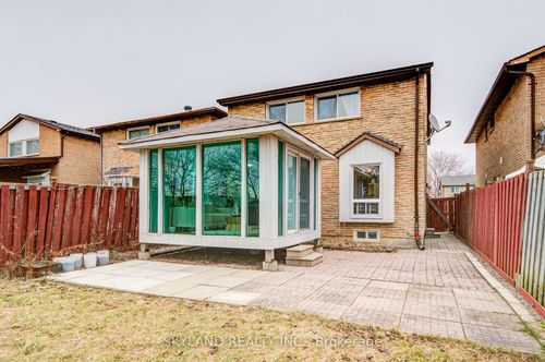 56 Upton Cres, Markham, ON, L3R3T4 | Card Image