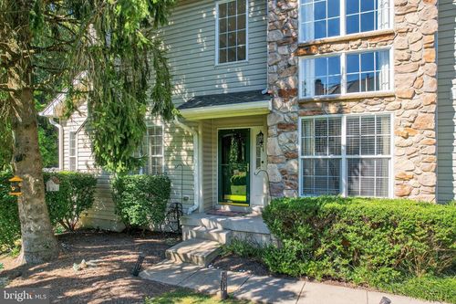 256 Torrey Pine Ct, WEST CHESTER, PA, 19380-7305 | Card Image