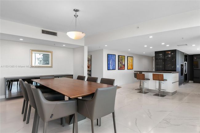 APT-1601 - 1800 N Bayshore Dr, Condo with 3 bedrooms, 3 bathrooms and null parking in Miami FL | Image 16