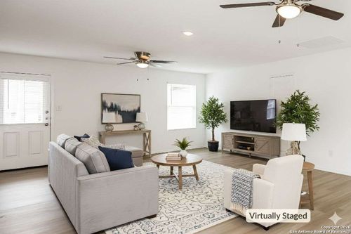 10415 Mcclintock Dr, Converse, TX, 78109-2069 | Card Image