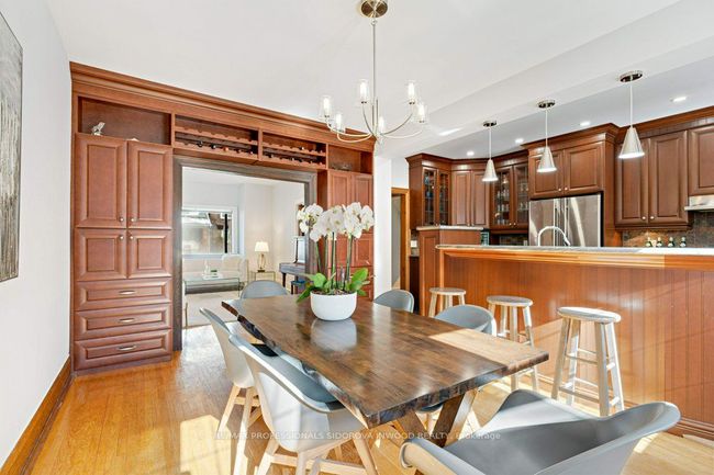 117 Colbeck St, House other with 4 bedrooms, 2 bathrooms and 1 parking in Toronto ON | Image 7