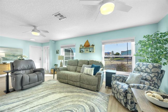 1015 Spindle Palm Way, House other with 3 bedrooms, 2 bathrooms and null parking in APOLLO BEACH FL | Image 29