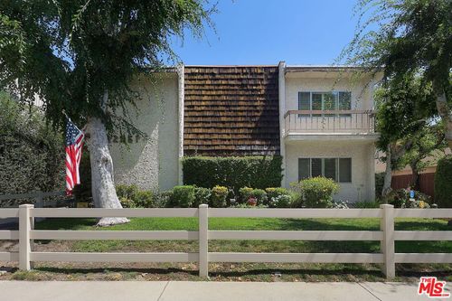 4-12951 Riverside Dr, Sherman Oaks, CA, 91423-2209 | Card Image