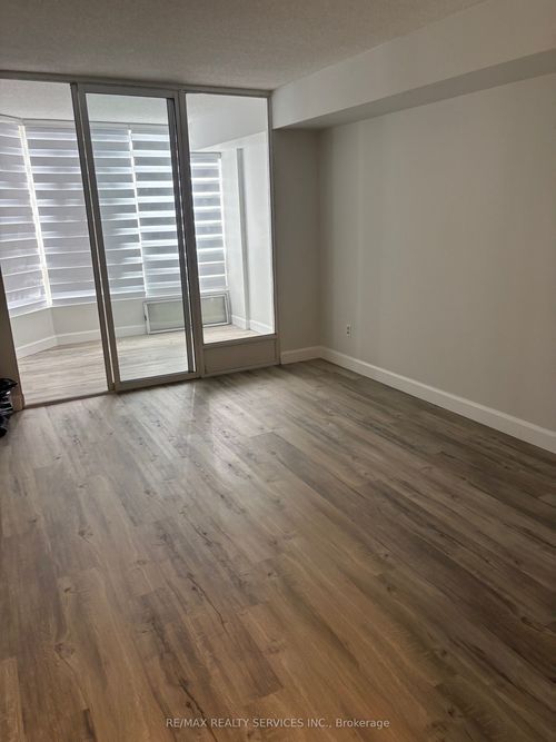 1006-26 Hanover Road, Brampton, ON, L6S4T2 | Card Image
