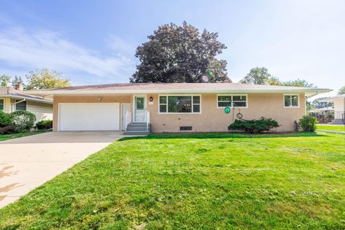 2814 Matilda St, Roseville, MN, 55113-2419 | Card Image